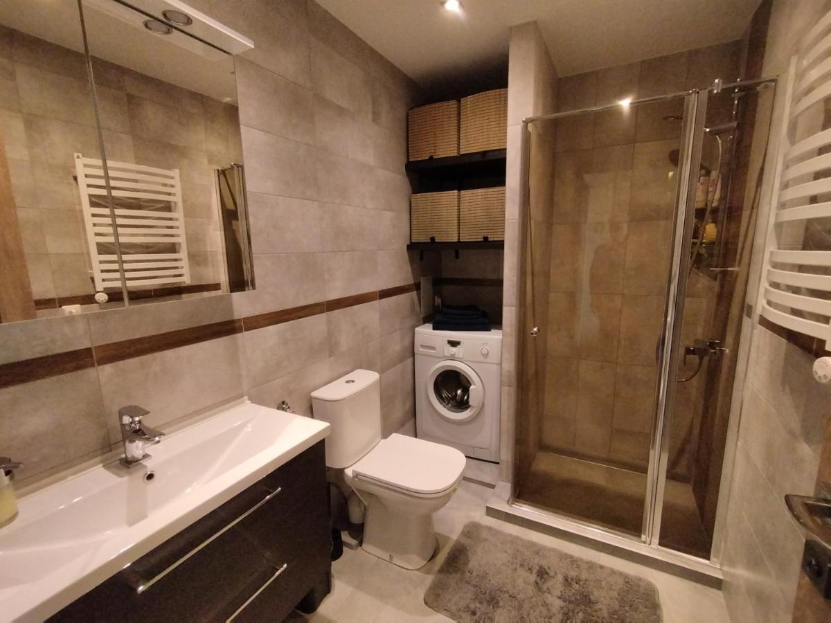 Apartments Franny'S Bees Vilnius Bagian luar foto