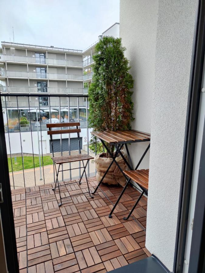 Apartments Franny'S Bees Vilnius Bagian luar foto