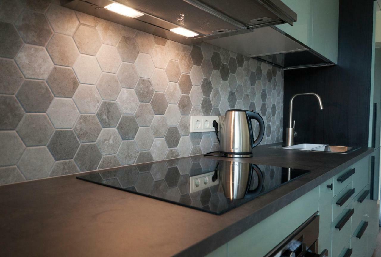 Apartments Franny'S Bees Vilnius Bagian luar foto