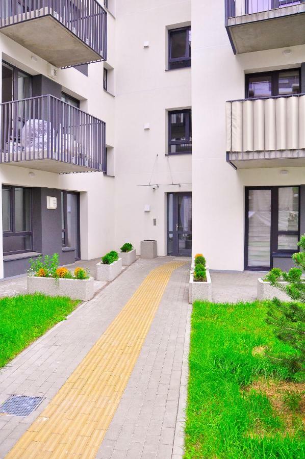 Apartments Franny'S Bees Vilnius Bagian luar foto